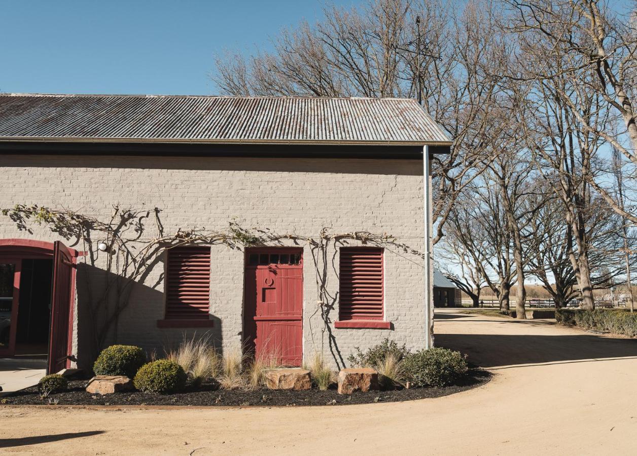 Mona Farm Hotel Braidwood Exterior photo