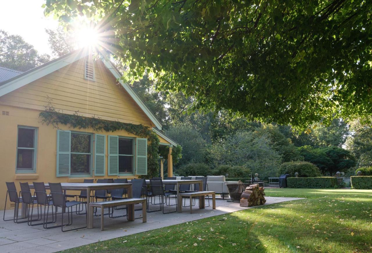 Mona Farm Hotel Braidwood Exterior photo